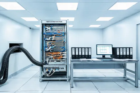 Submarine cable landing station